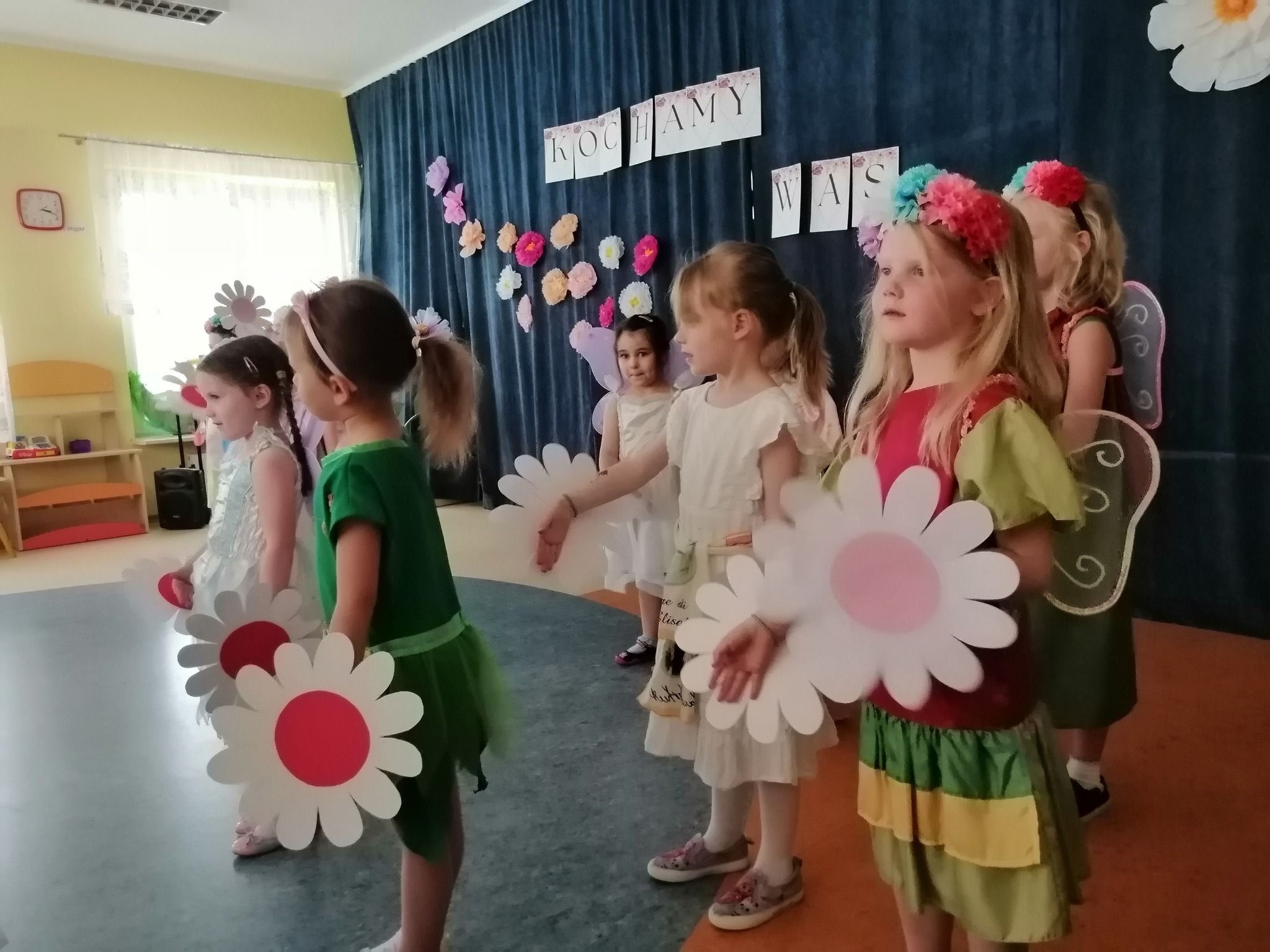 505422561_740403975164493_8818670264906868392_n